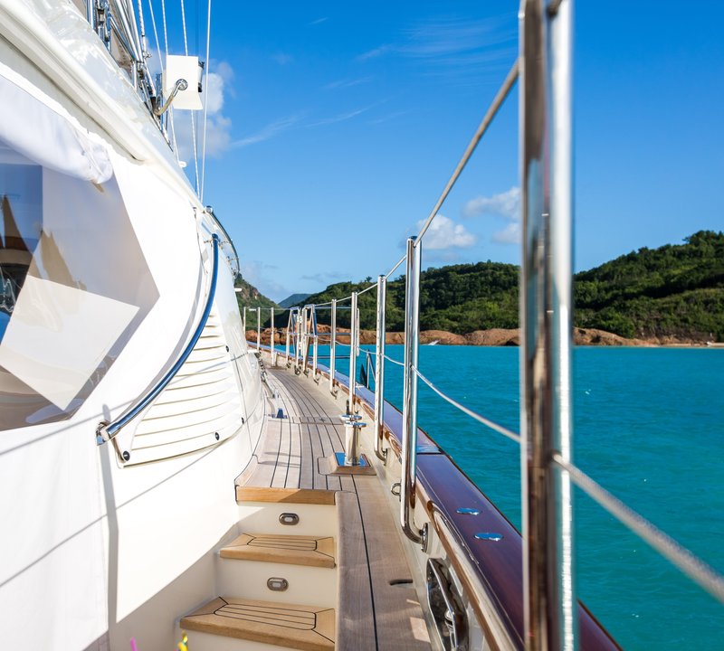 Ellen Main Deck