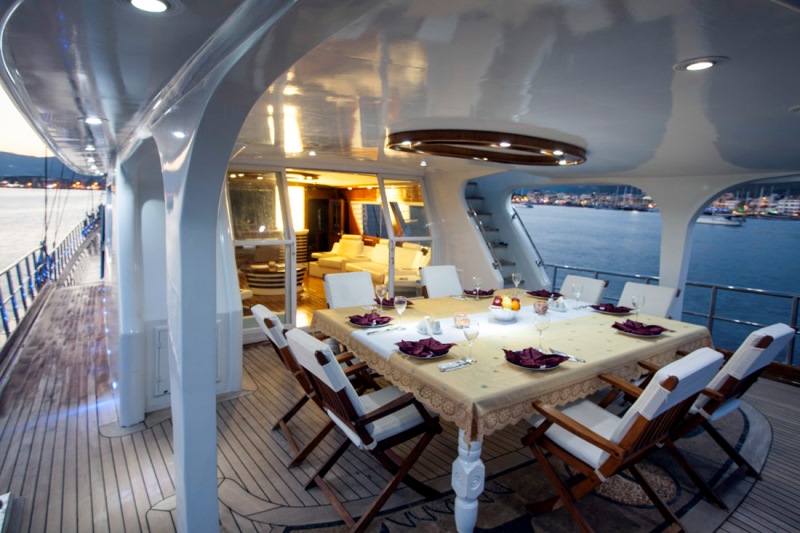 Esma Sultan aft deck view 2