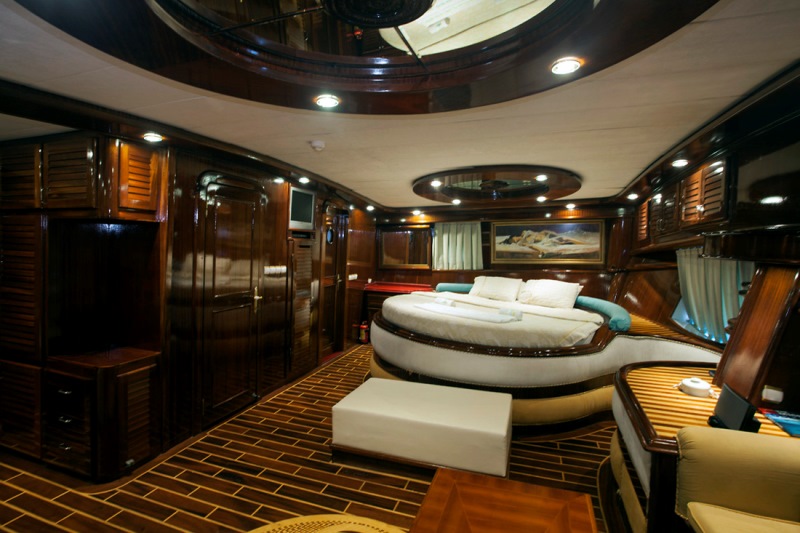 Esma Sultan  master cabin view 1