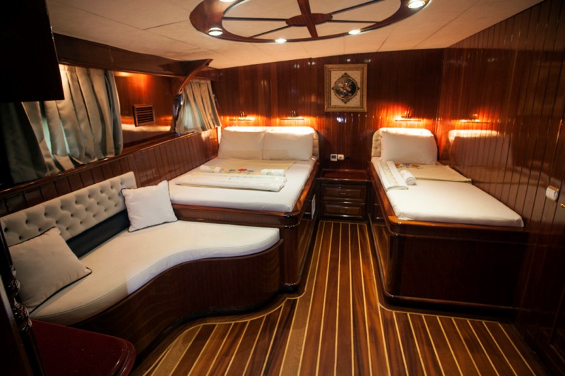 Esma Sultan  twin cabin view