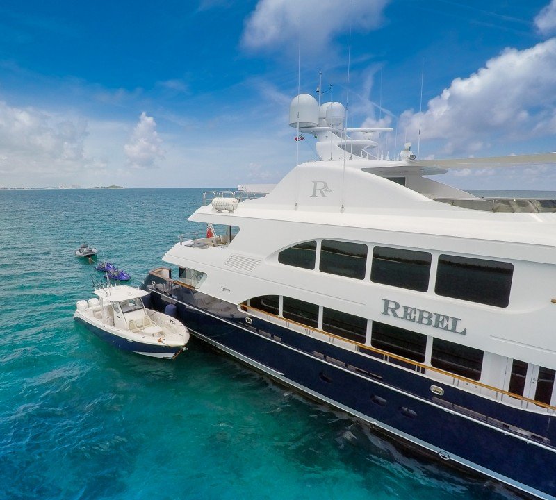 Exterior Profile With Tender