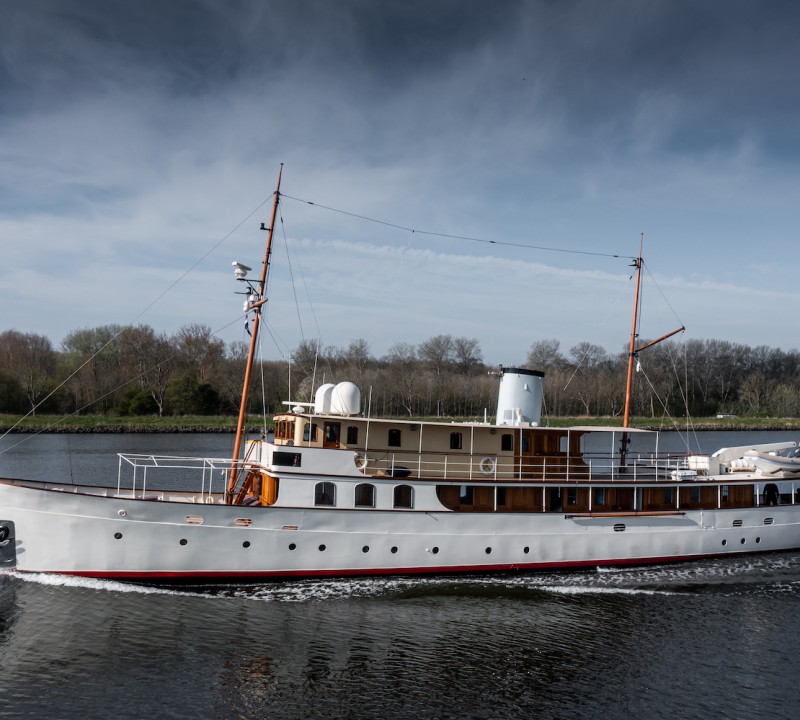 FAIR LADY Superyacht Post-Huisfit