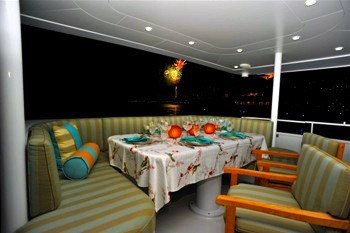 FREEDOM - Aft Deck