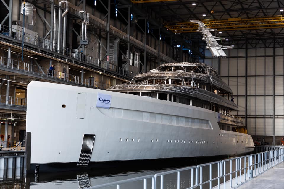 Feadship 816