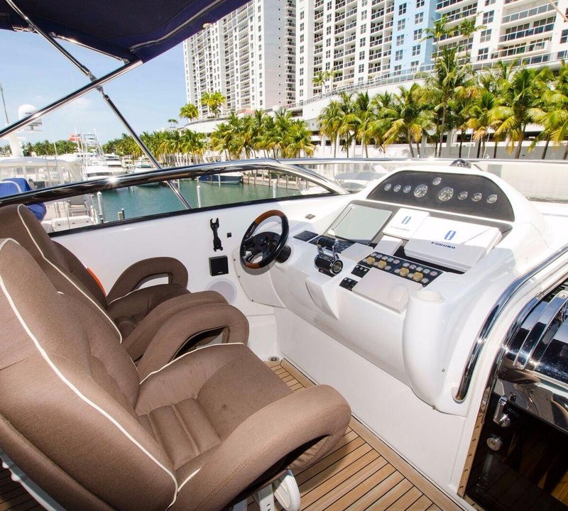 Flybridge Helm KEFI