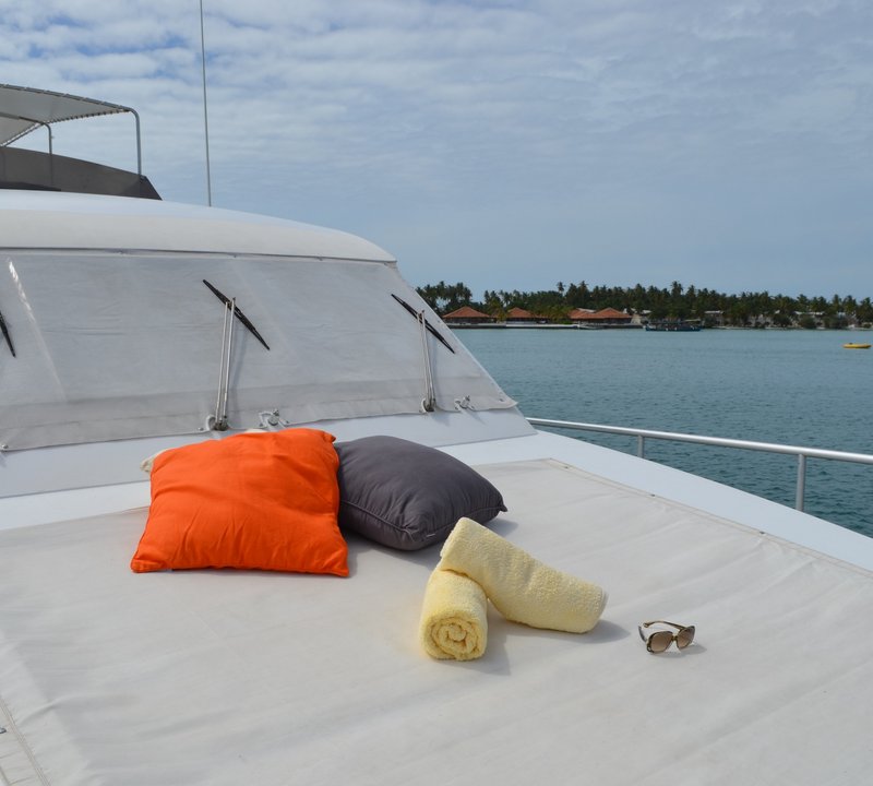 Foredeck Sunning