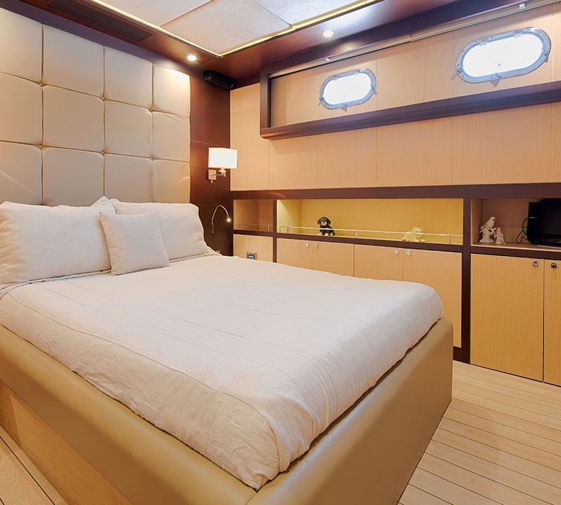 Double Cabin