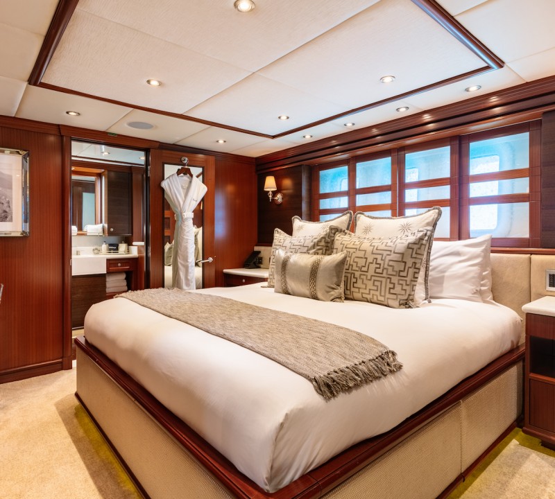 Guest Stateroom King - Photo Credit Ocean Air Media