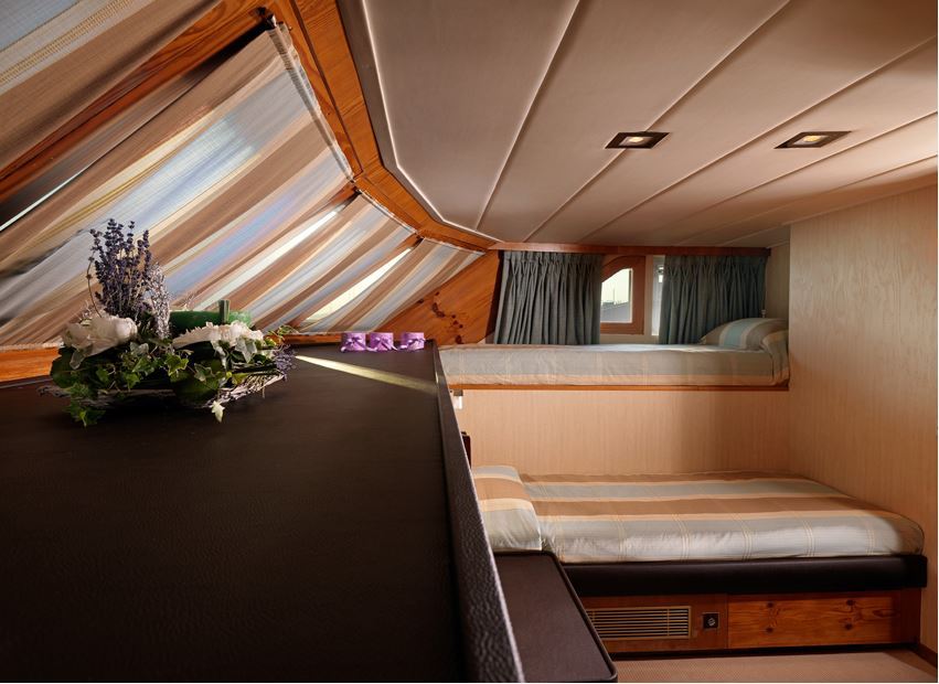 Guest Cabin 00005