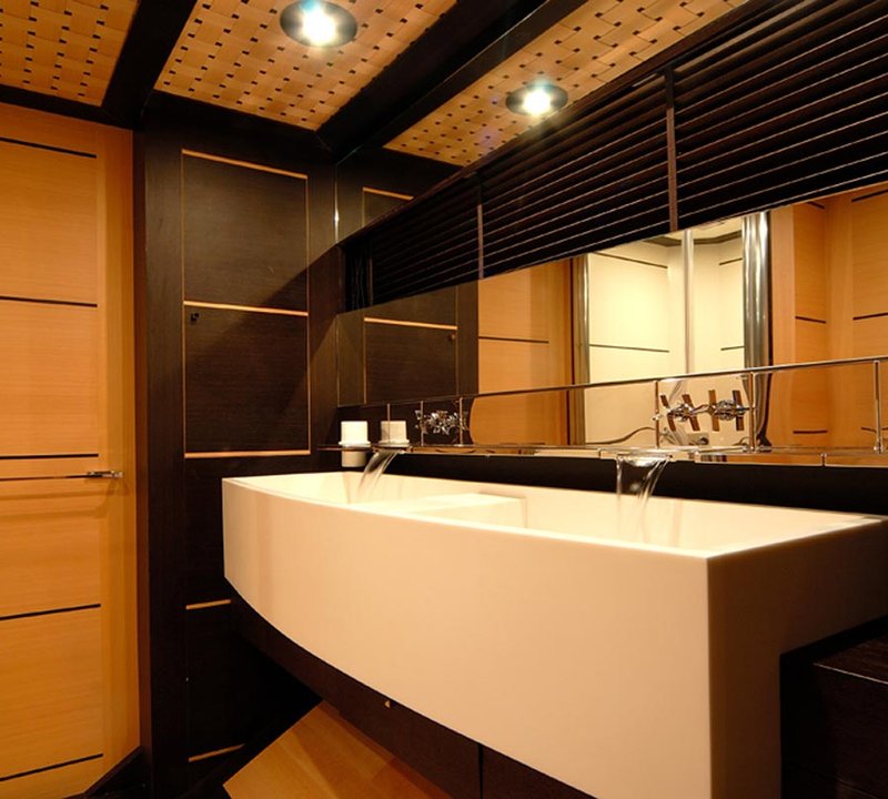 Guest Cabin Ensuite
