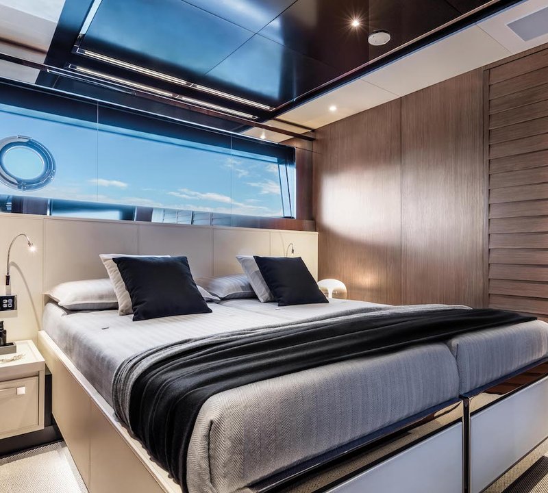 Guest Luxury Cabin