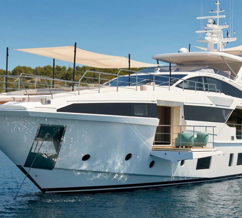 HEED Luxury Yacht