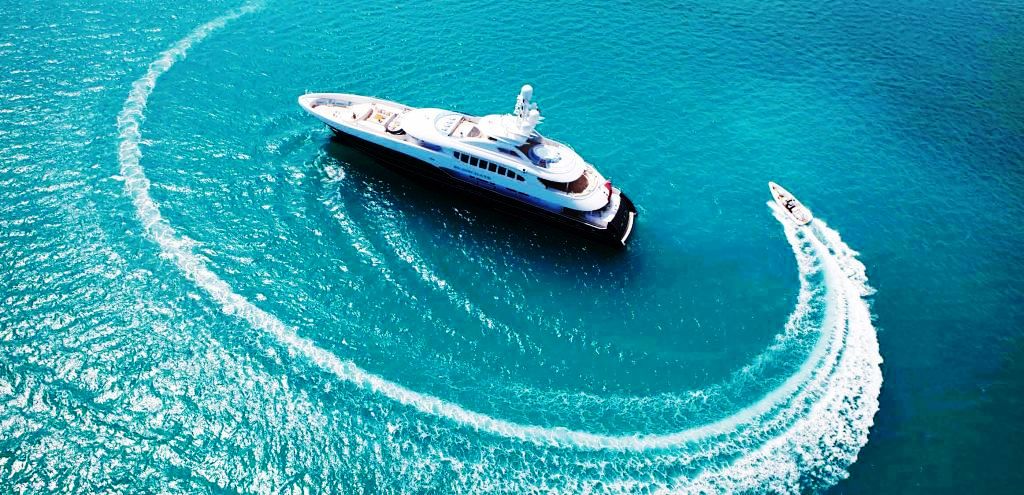 Heesen Motor yacht BLIND DATE Main