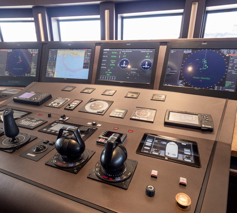 Helm Station