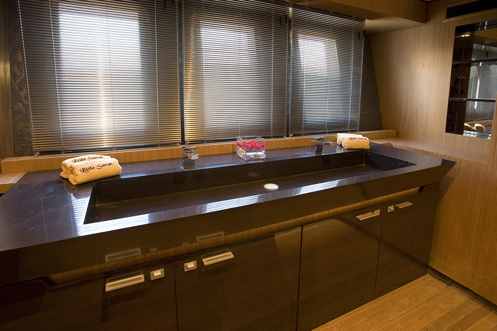 INTERIOR - BENCH