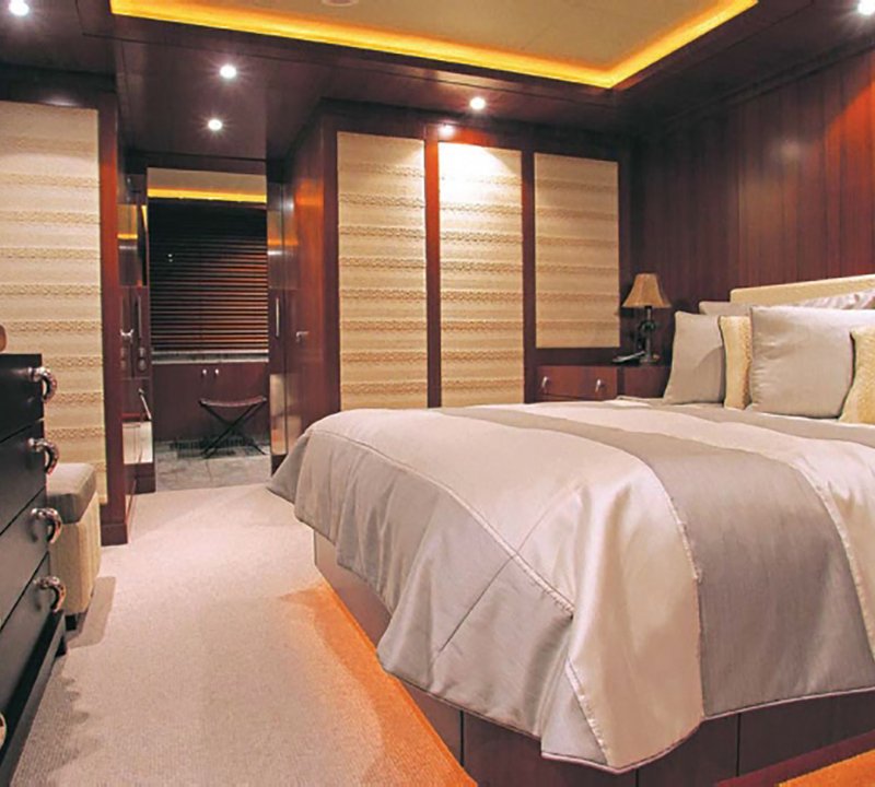 Guest cabin