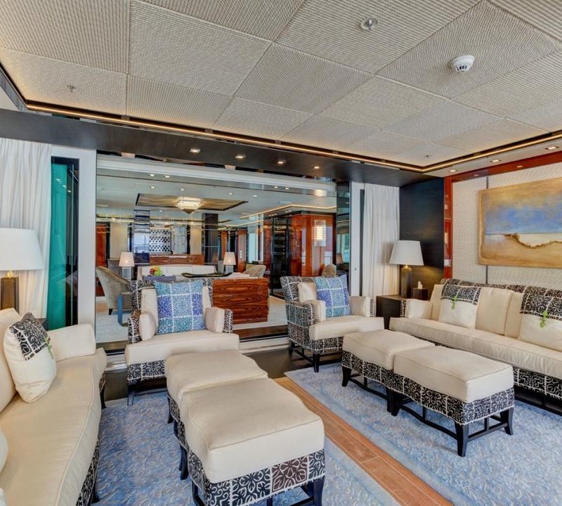 Icon Motor Yacht PARTY GIRL - Veiw into main salon from exterior lounge