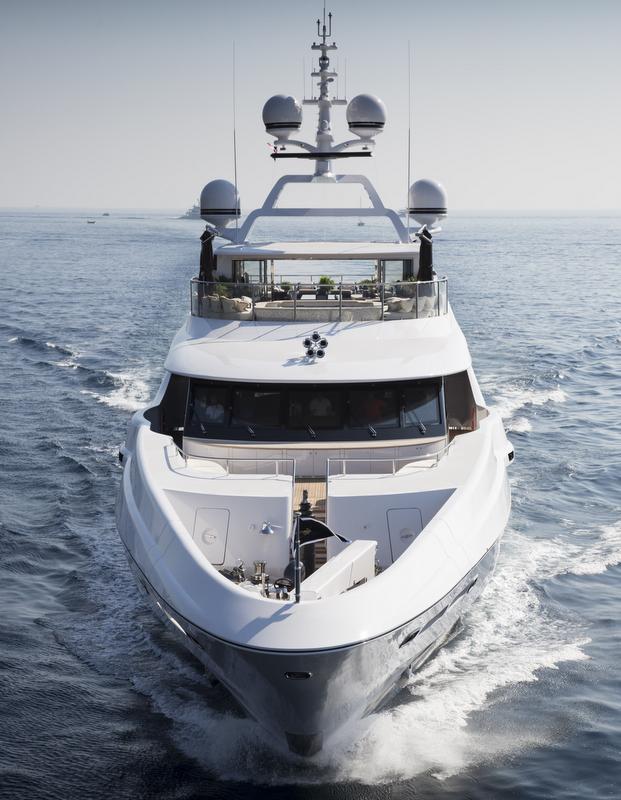 Illusion V Yacht - front view