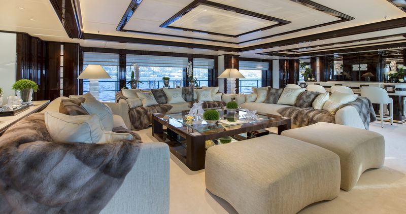 Illusion V superyacht - Saloon