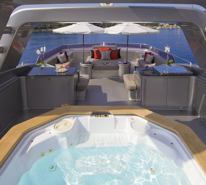 JACUZZI