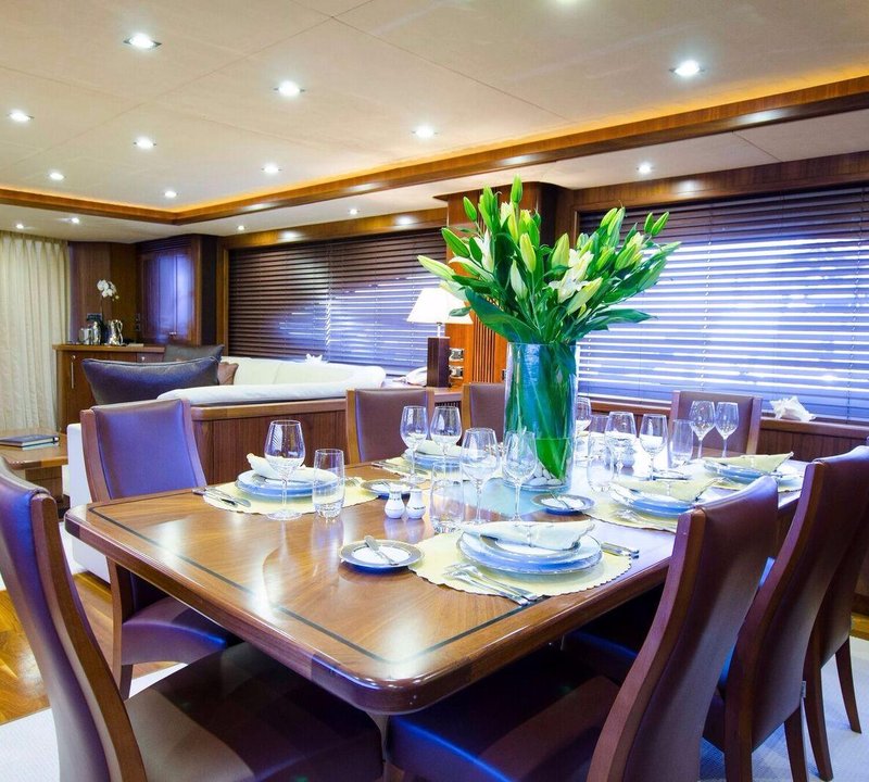 KEFI Interior Dining
