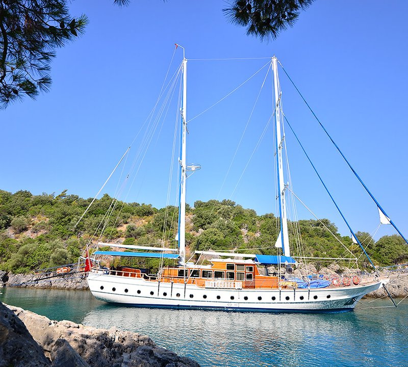 Kayhan 5 In Bay