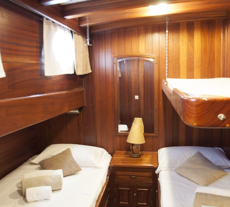 Twin Cabin