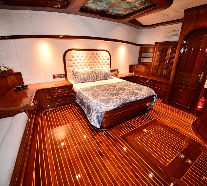 Guest cabin