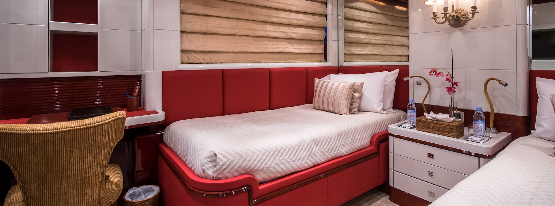 Twin Cabin