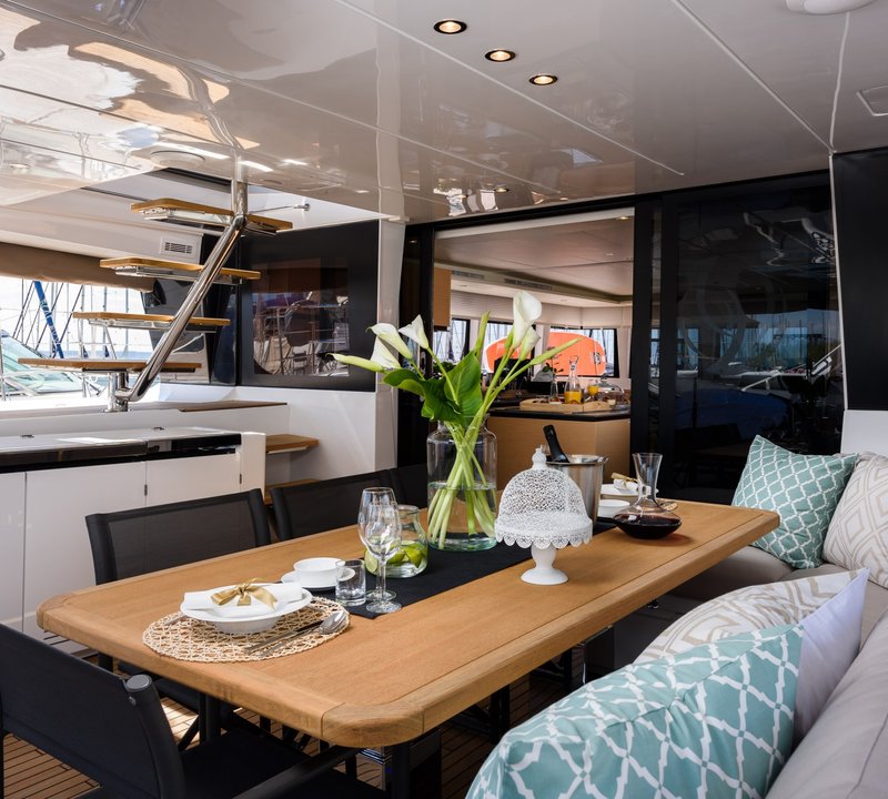 Lagoon 620 OPAL - Alfresco dining aft deck