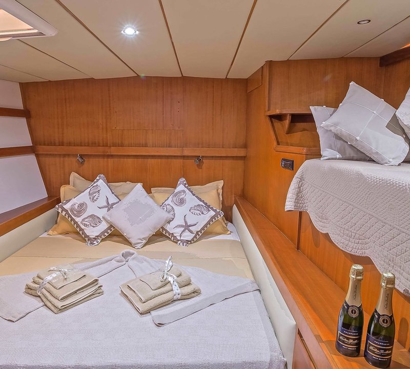 Guest cabin