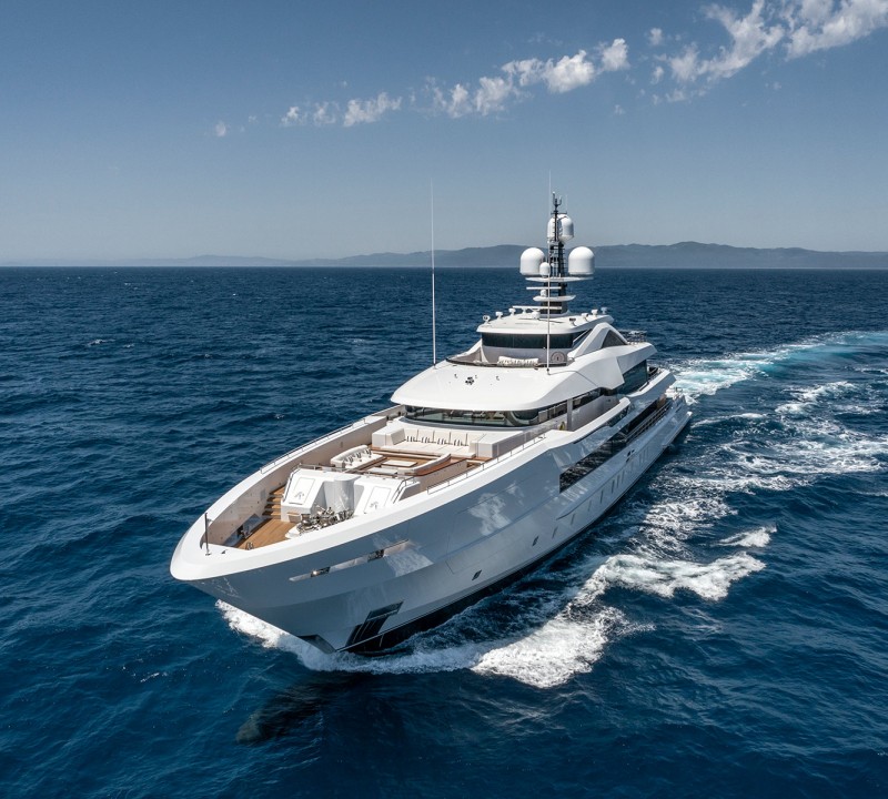 Lusine Yacht