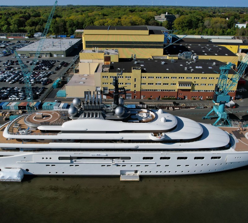 Luxury Yacht BLUE