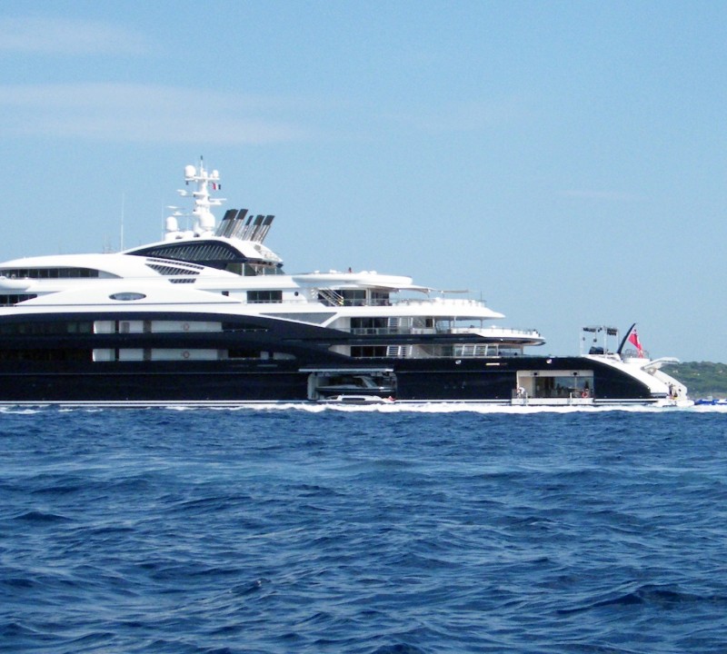 Luxury yacht Serene