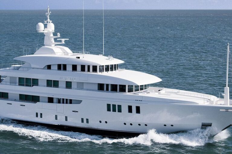 62M CUSTOM SUPERYACHT