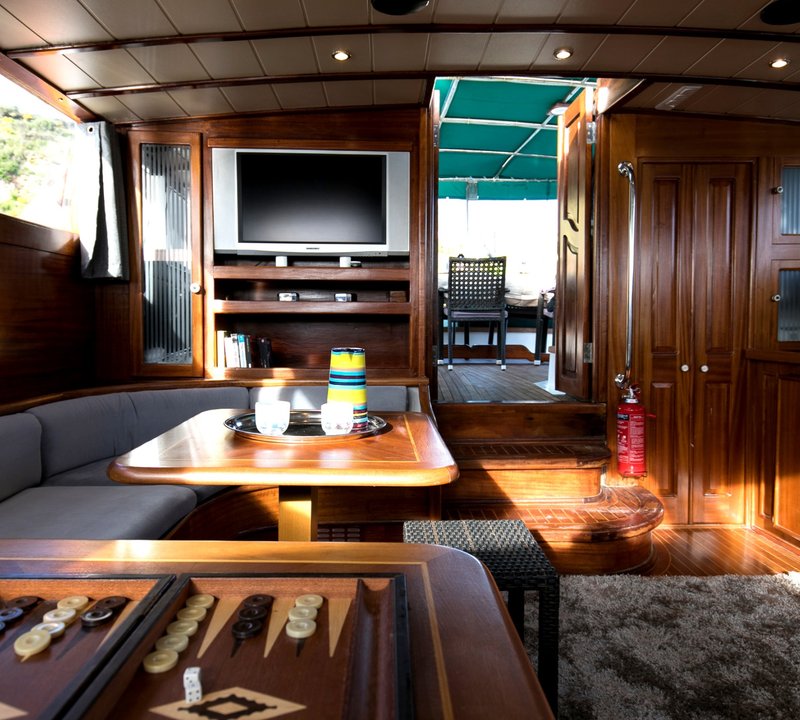 Salon view aft