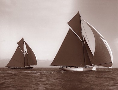 MOONBEAM IV - Black and White Photo