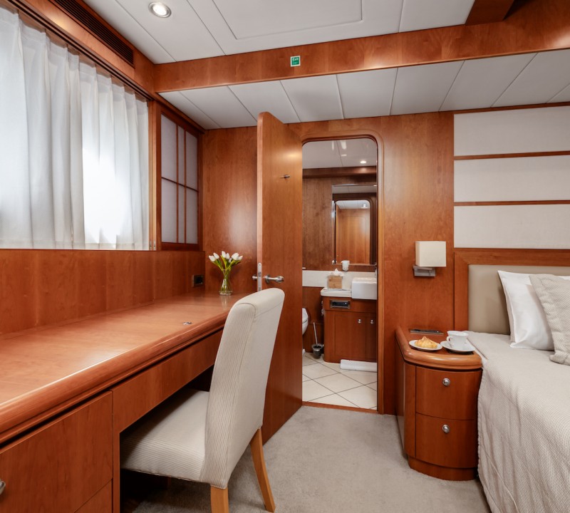 Master Cabin - Desk