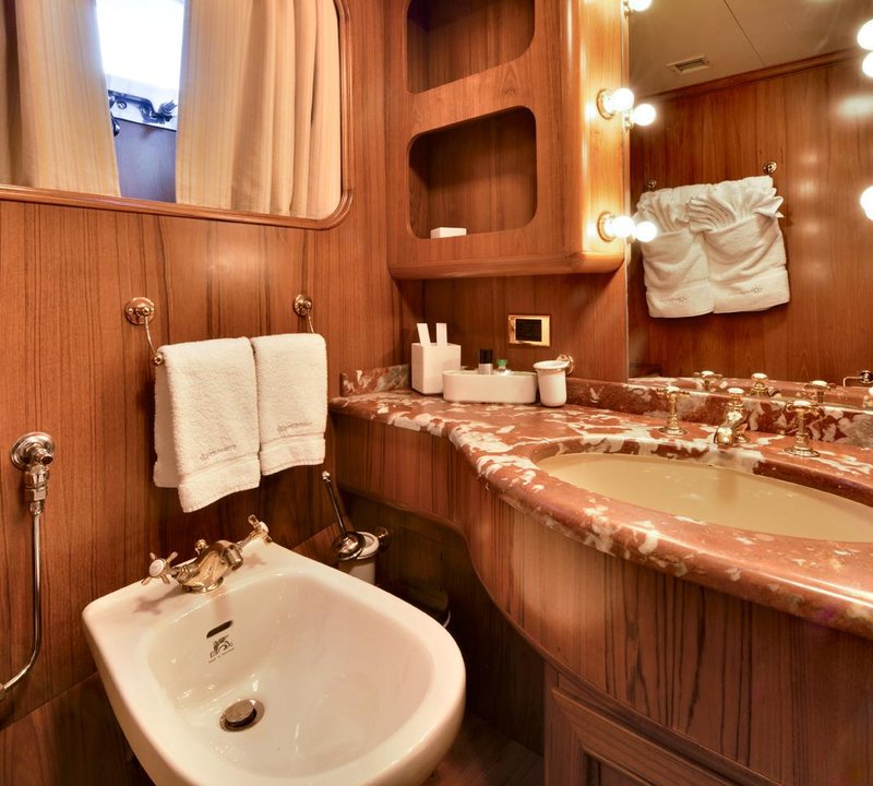 Guest Cabin