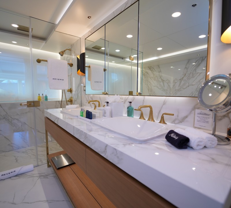 Master Ensuite Bathroom