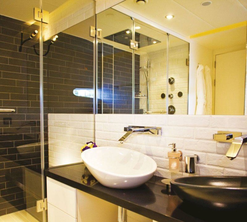 Ensuite