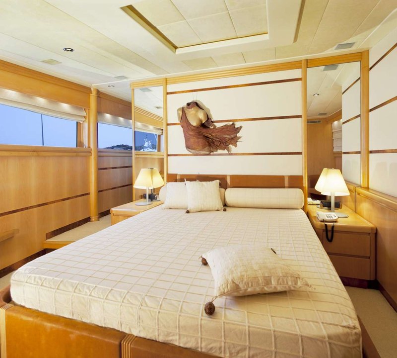 Double Cabin