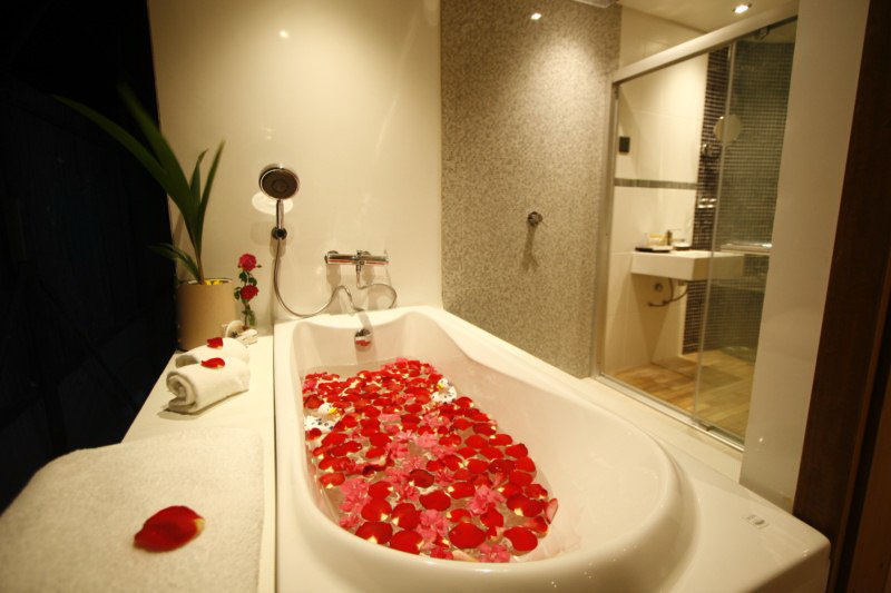 Ensuite
