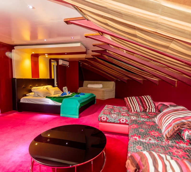 Guest Cabin