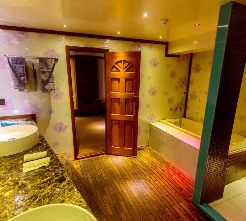 Guest Cabin