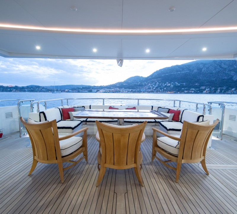 Aft Deck Seating
