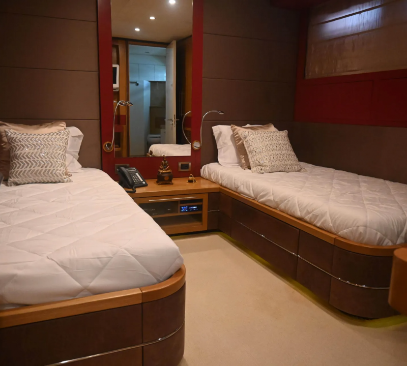 Twin Cabin