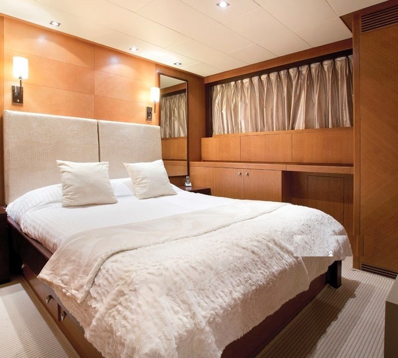 Spacious Double Cabin