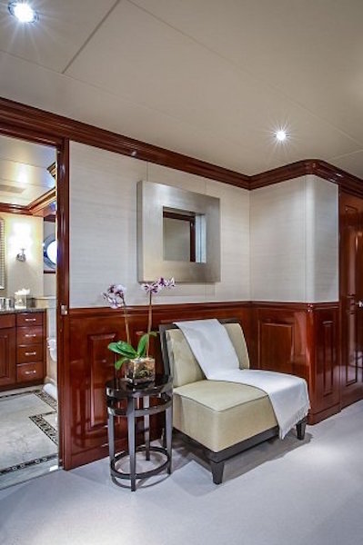 Guest Cabin