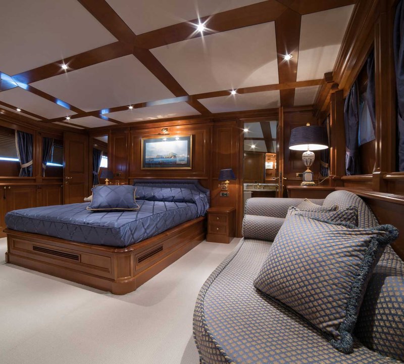 Double Cabin